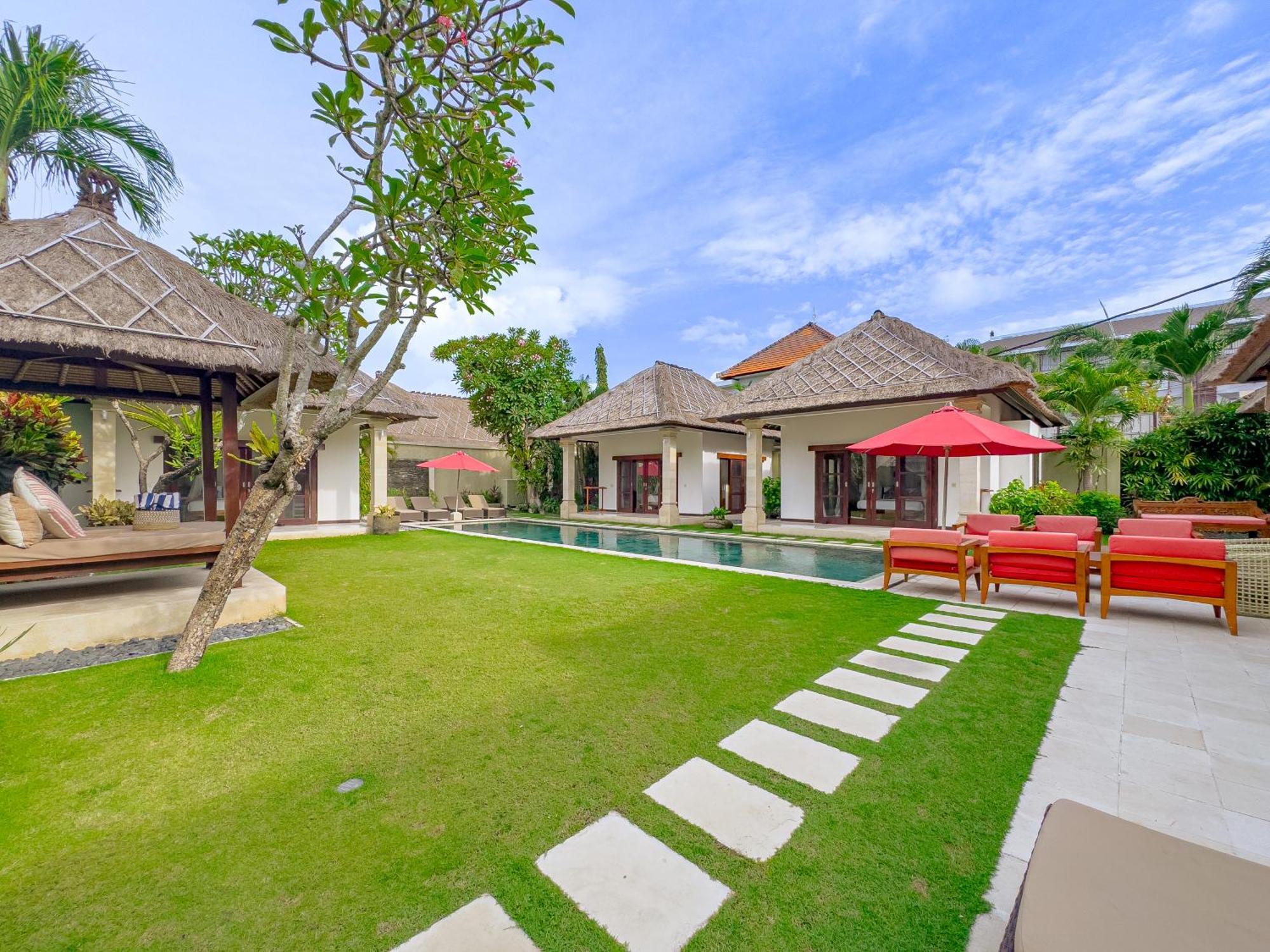 Villa Bugis Drupadi Seminyak ภายนอก รูปภาพ