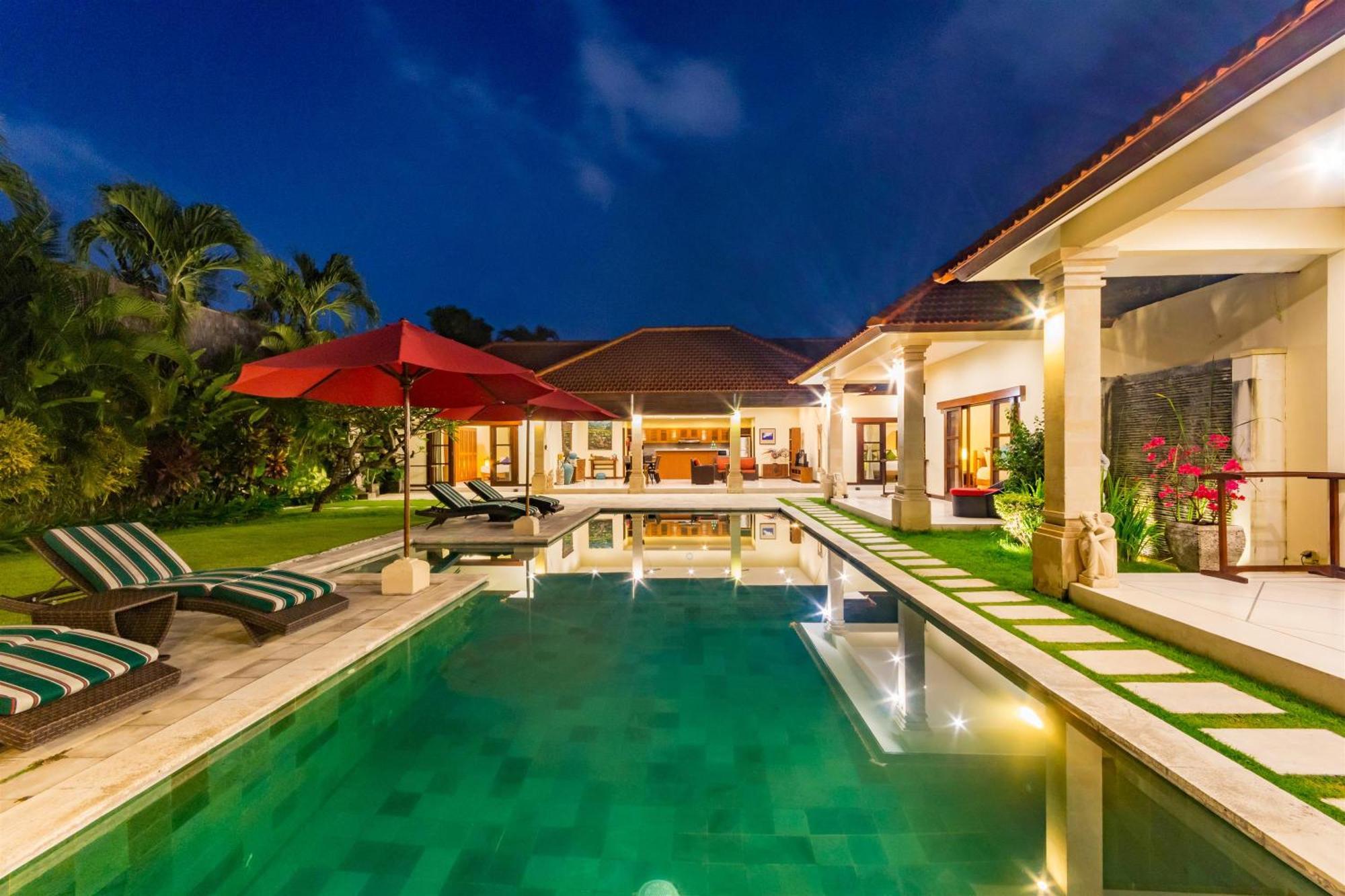 Villa Bugis Drupadi Seminyak ห้อง รูปภาพ