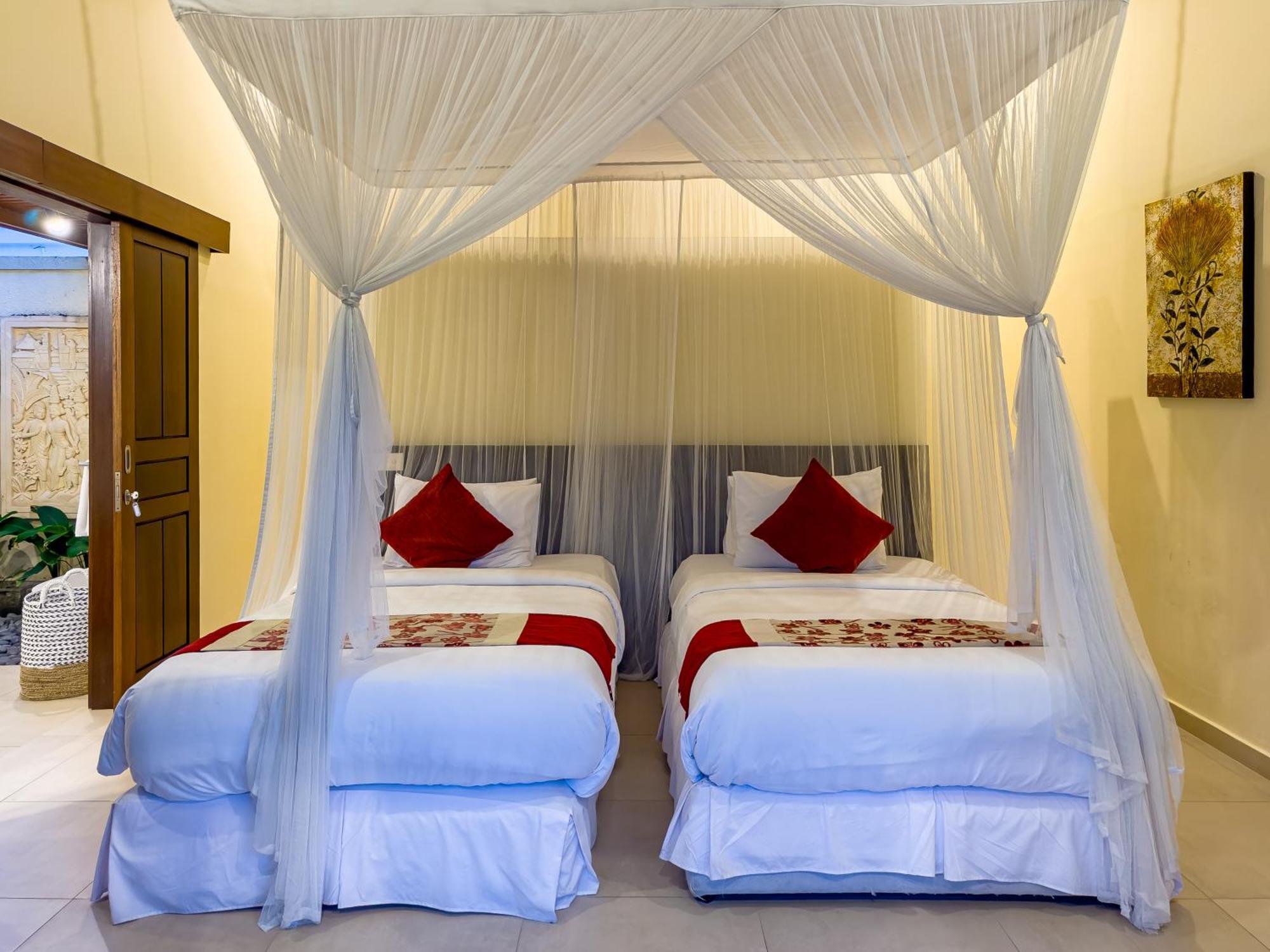 Villa Bugis Drupadi Seminyak ห้อง รูปภาพ