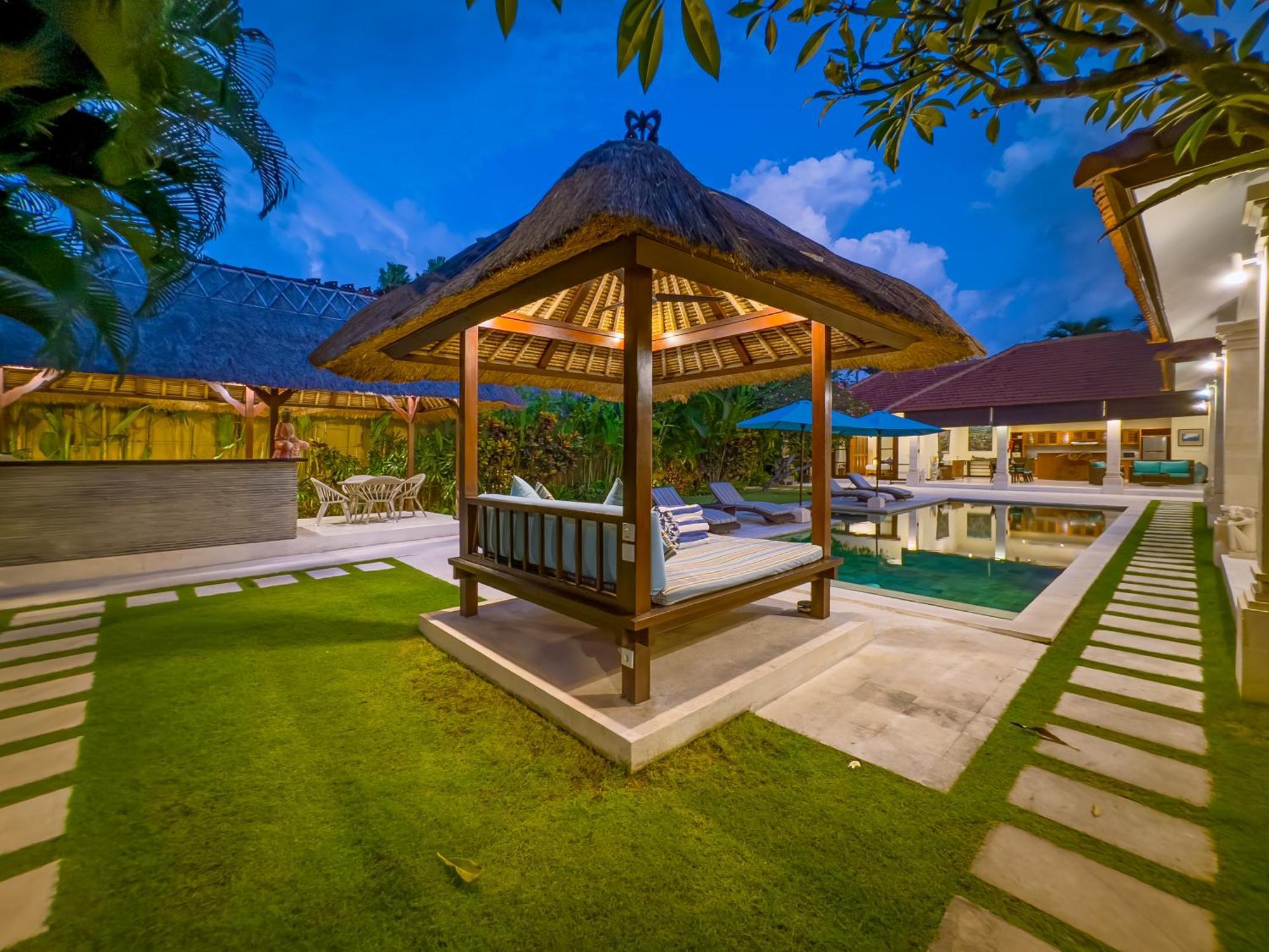 Villa Bugis Drupadi Seminyak ห้อง รูปภาพ