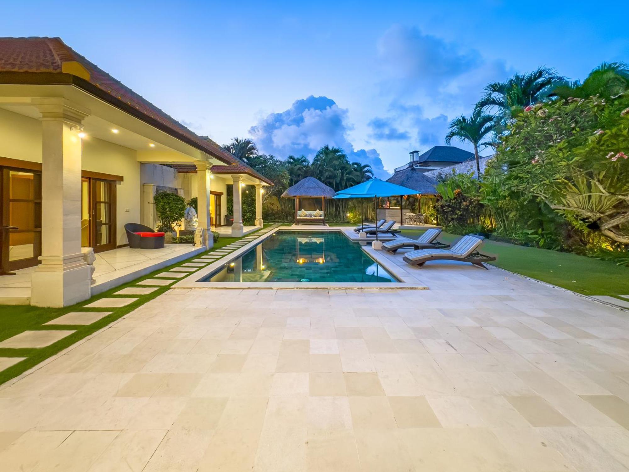 Villa Bugis Drupadi Seminyak ห้อง รูปภาพ